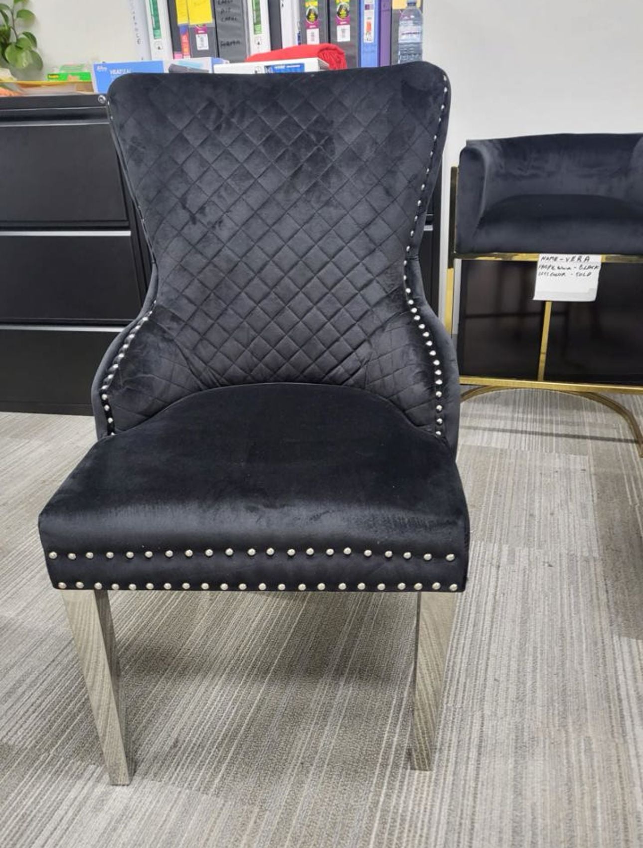 Willow Creek Linen Lounge Chair 3603